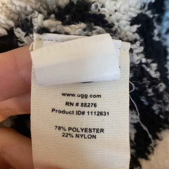 UGG Cecilia Snow Leopard V-Neck Cheetah Print Super Soft Sweater size M - Picture 8 of 10